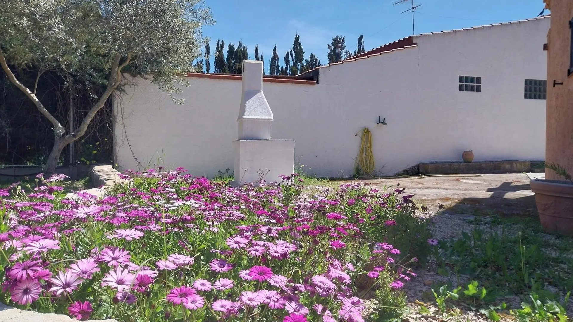Casal Baratz Daire Santa Maria la Palma İtalya