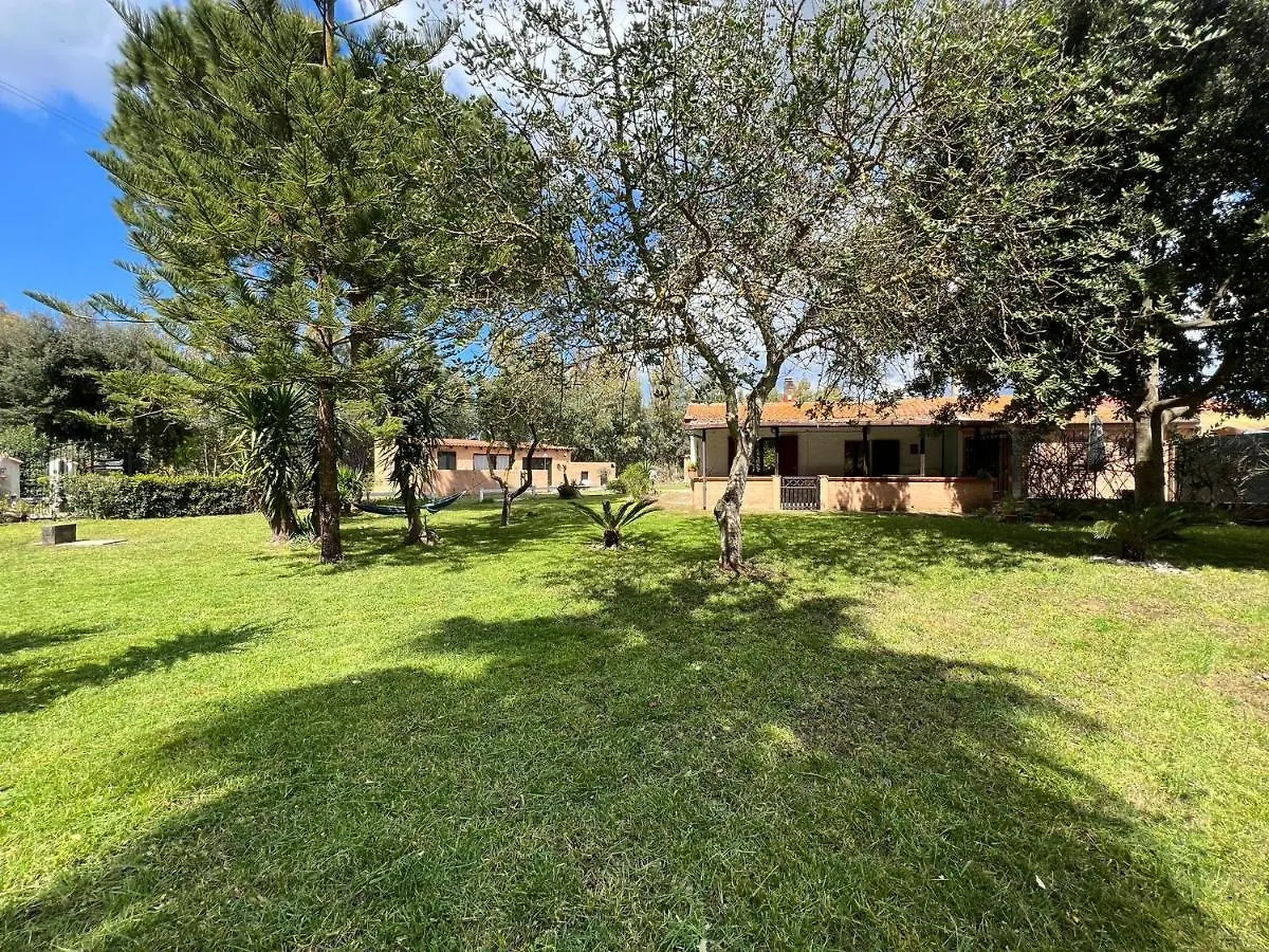 Apartamento Casal Baratz Santa Maria la Palma 0*,  Italia